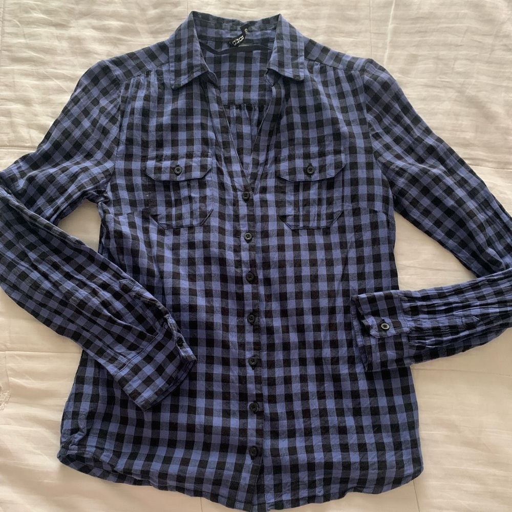 H&M Divided Button Down Long Sleeve Shirt